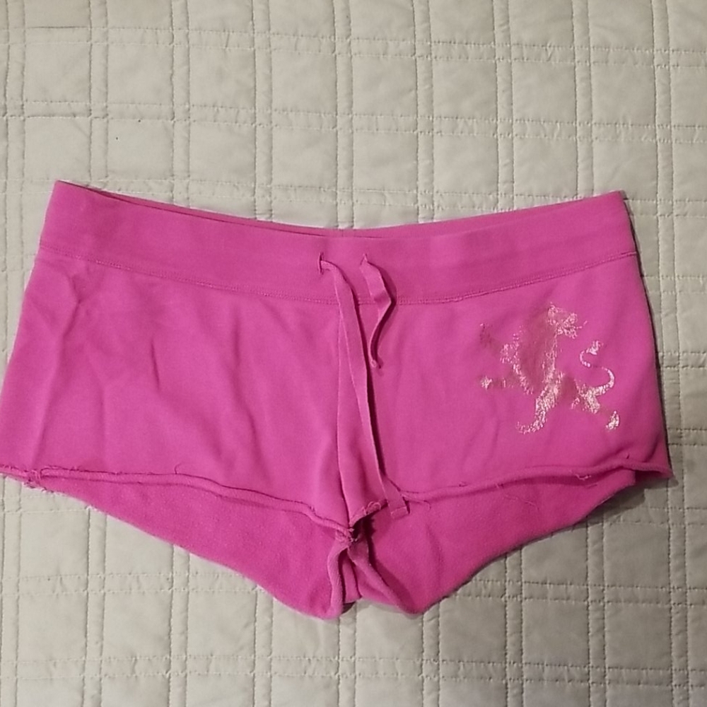 Express hot pink short large